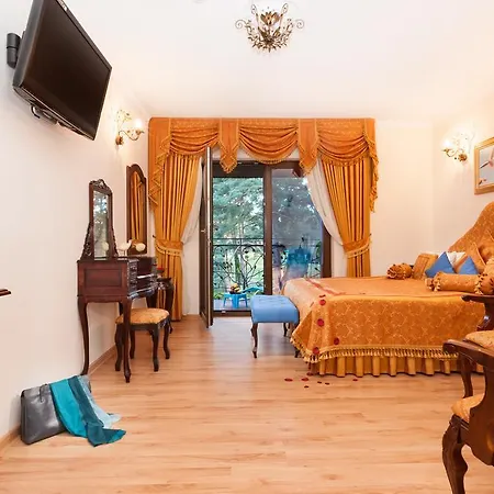 Palace - Luxury Rooms *