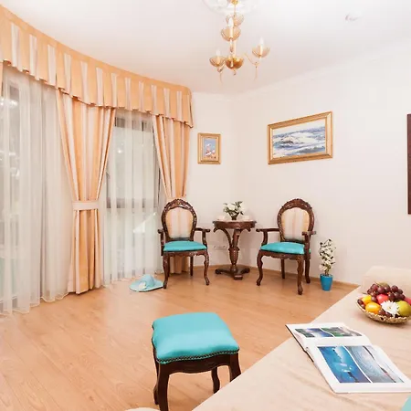 Palace - Luxury Rooms