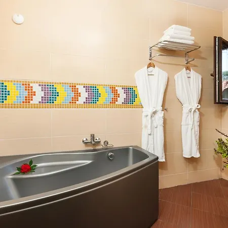 Palace - Luxury Rooms