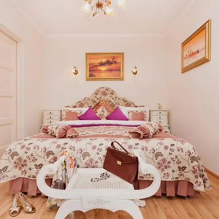 Palace - Luxury Rooms